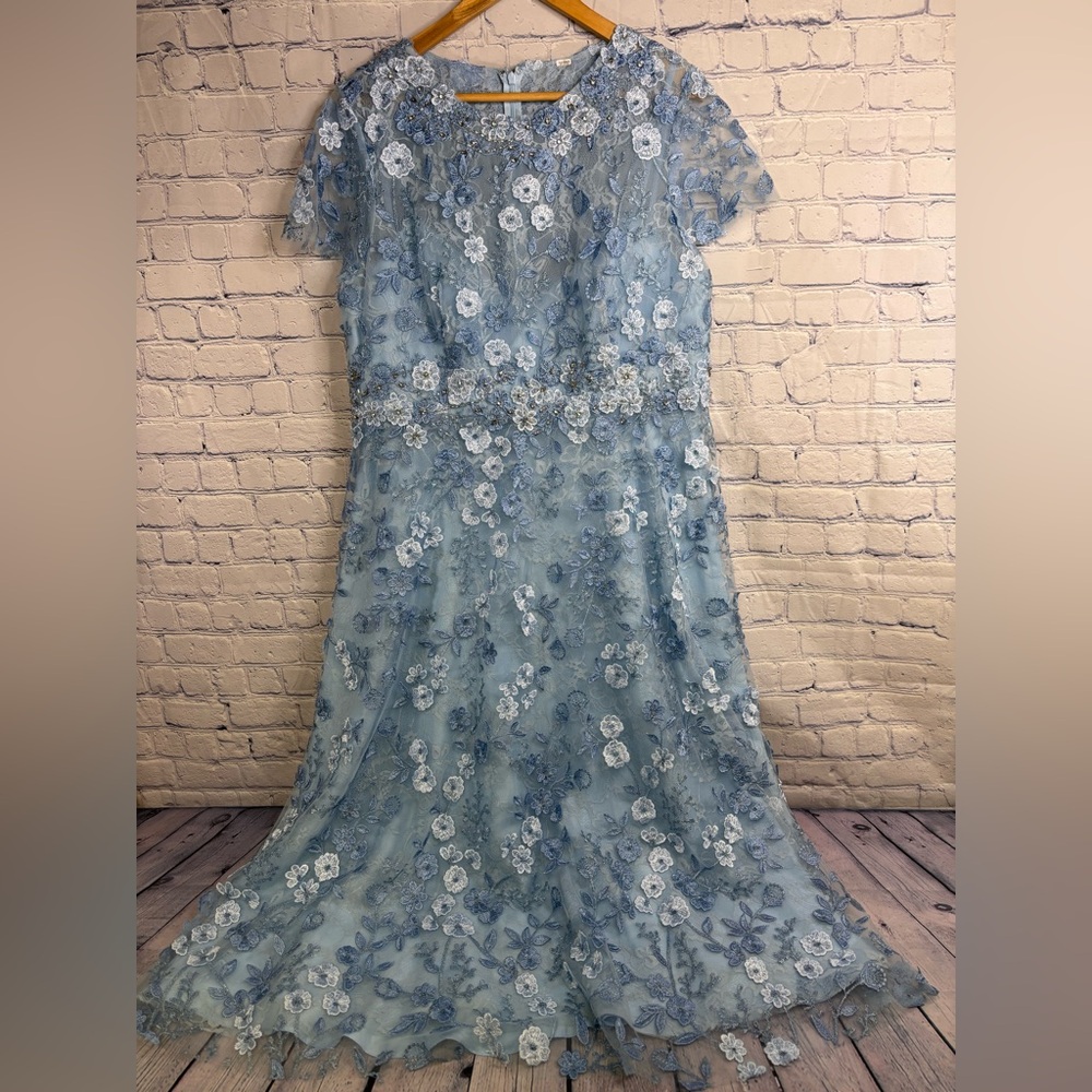 Mac Duggal Powder Blue Floral Embroidered Lace Midi Dress